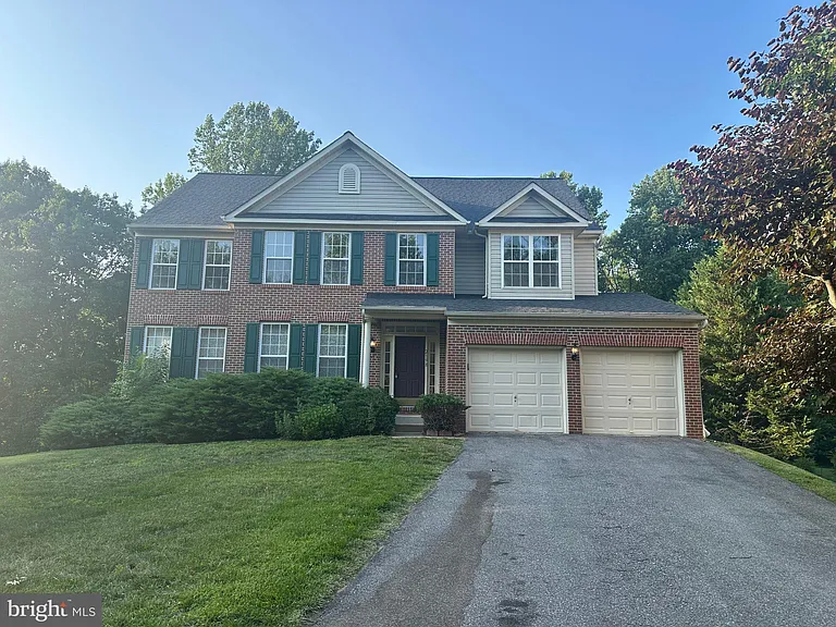 2198 Oak Forest Dr — Photo 1