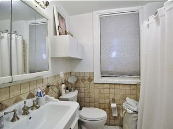 5th image of 108 E 17th St APT 3F