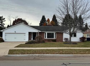 62 S Harmony Dr, Janesville, WI 53545