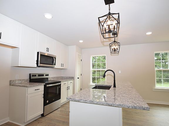 2nd image of 292 Bannister Town Rd