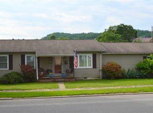 1525 Lavalette Ave, Elkins, WV 26241