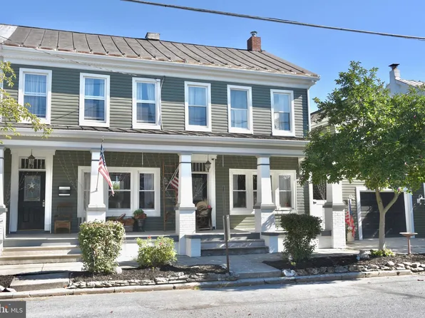 95-97 Main St, Womelsdorf, PA 19567