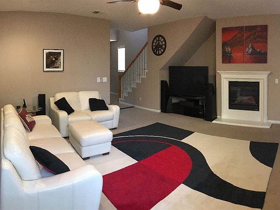 3rd image of 5273 Vesta Cir