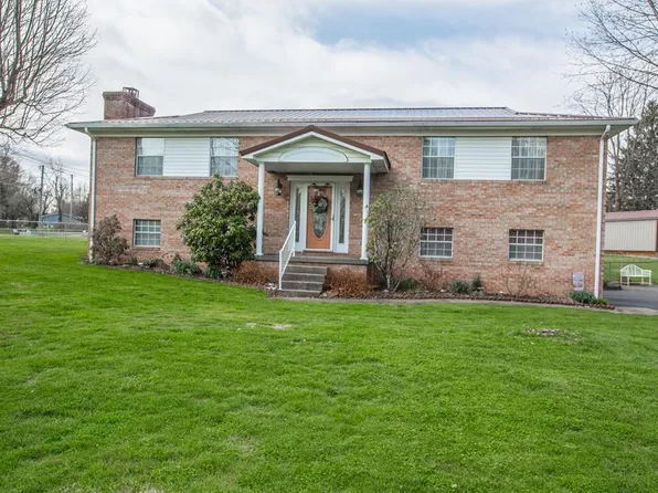 103 Squire Ln, Beckley, WV 25801