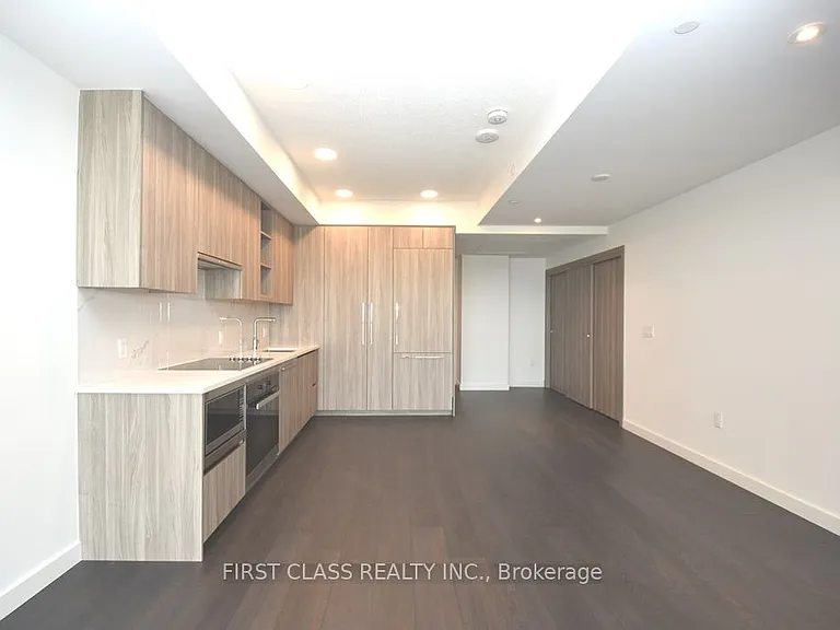 25 McMahon Dr #1707 — Photo 17