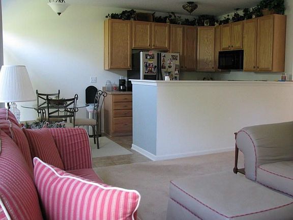 3rd image of 520 Fullers Cir