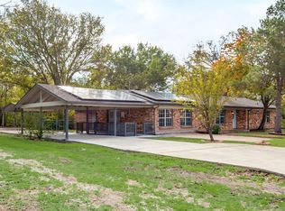 4508 Hodgkins Rd, Lake Worth, TX 76135