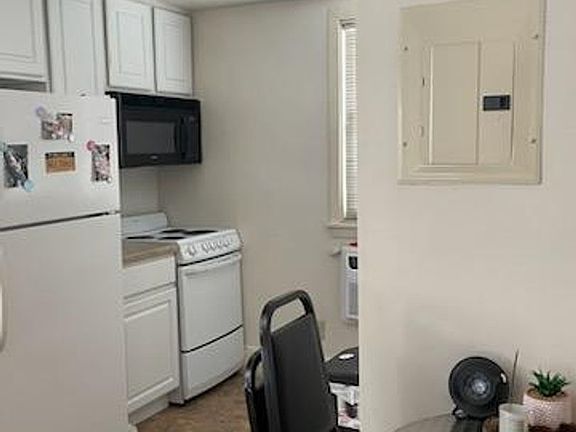 3rd image of 416 N Carroll St #971da8575