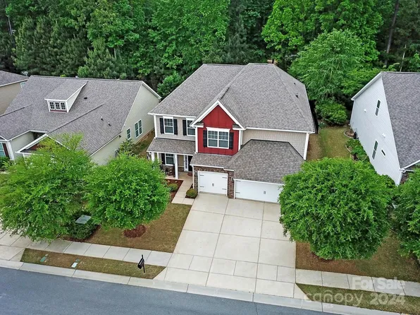 1826 Larkspur Way, Tega Cay, SC 29708