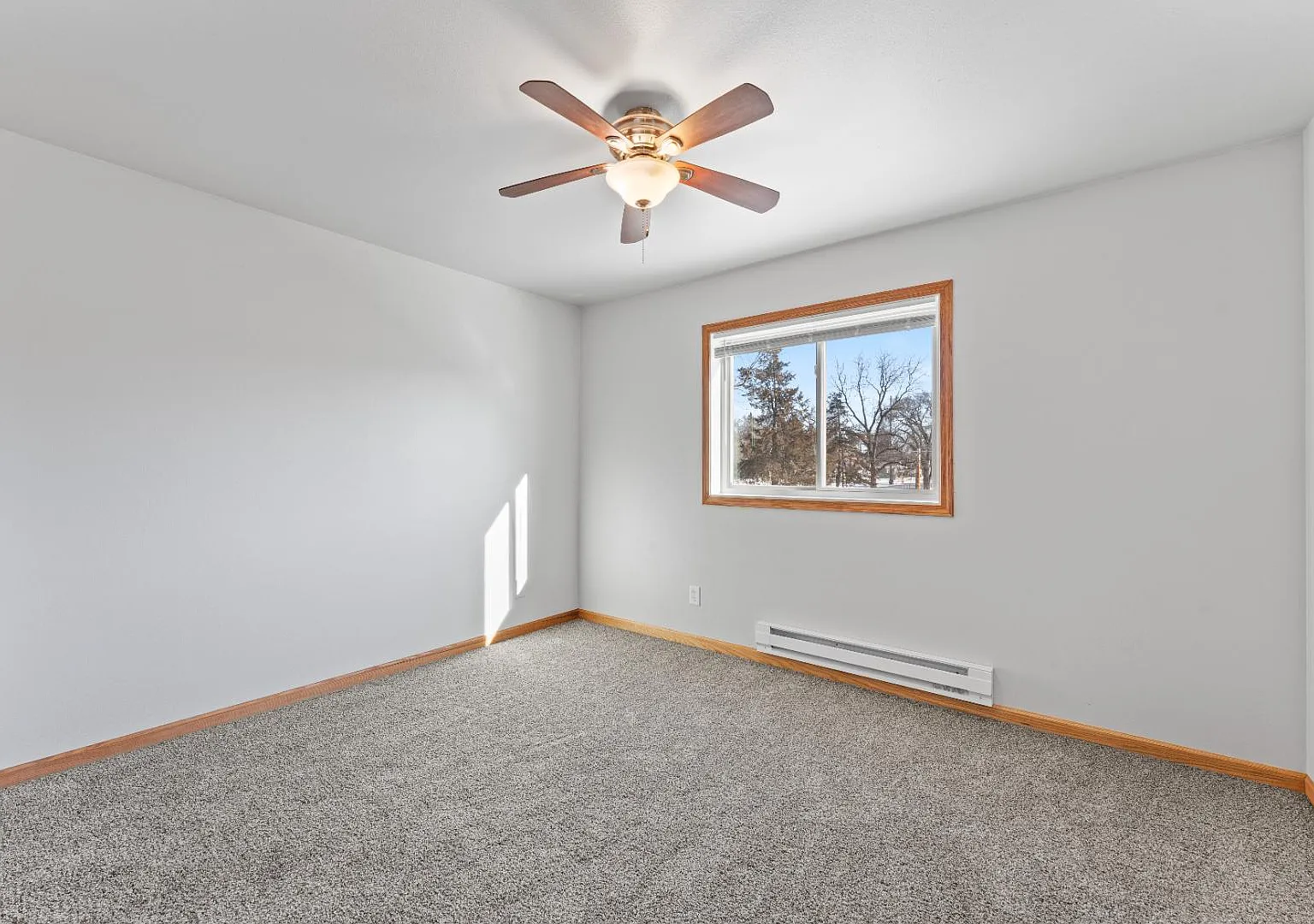 521 Lincoln Street - 201 — Photo 1