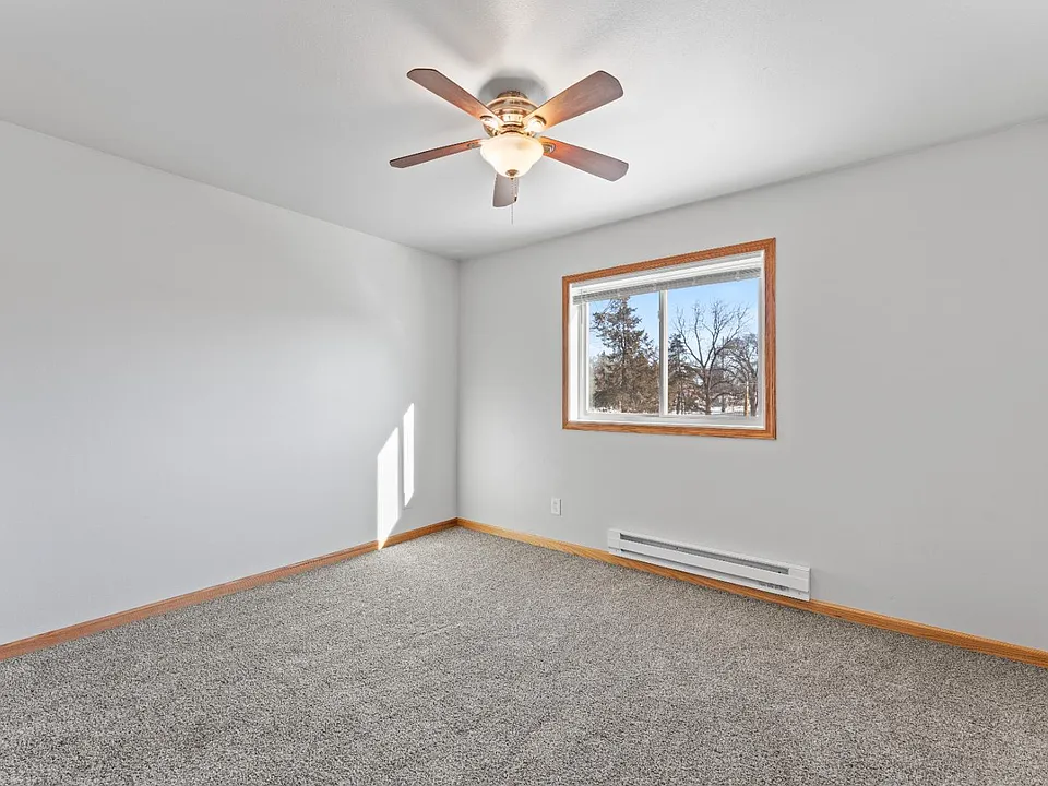 521 Lincoln St #201