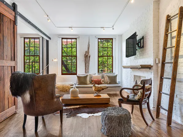 352 West 12th Street image 1 of 13