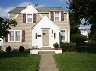 1445 Nottaway Dr, Wheeling, WV