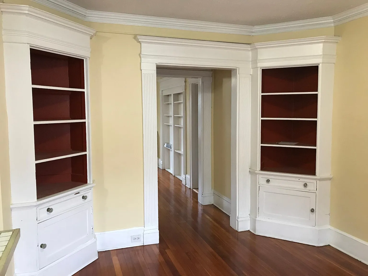 2 bed, 1.5 bath, 1200 sqft, $2,000 — Photo 3