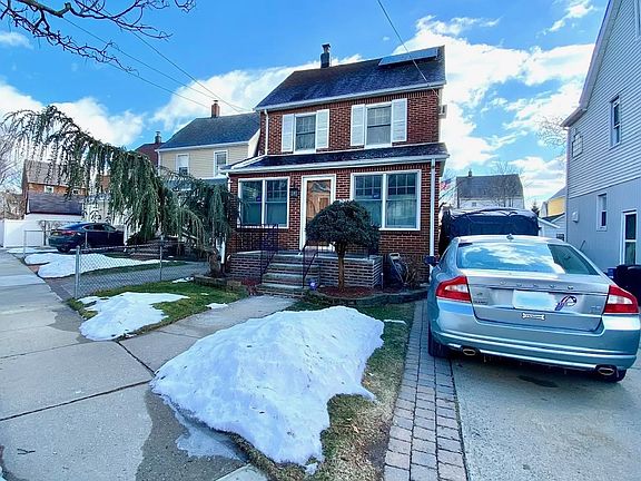 3rd image of 247-32 88th Dr