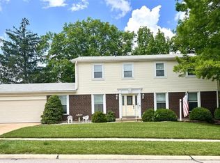 3539 Queens Hill Dr, Saint Louis, MO 63129