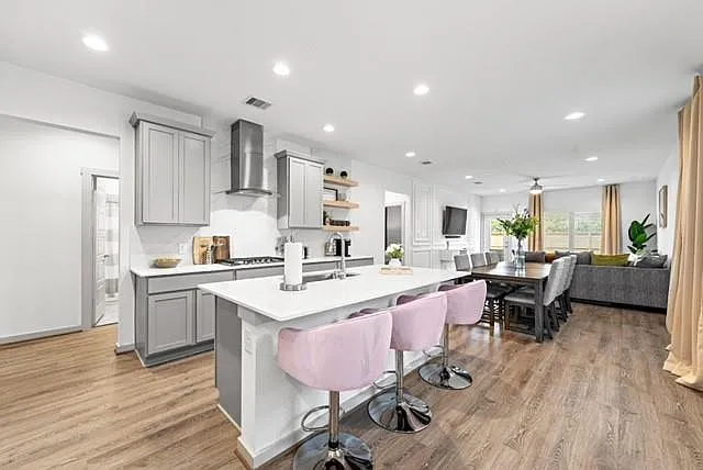 12600 Fleet River Rd — Photo 2