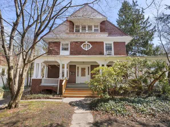 287 Fisher Ave FLOOR 1