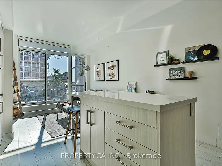39 Sherbourne St #401 — Photo 10