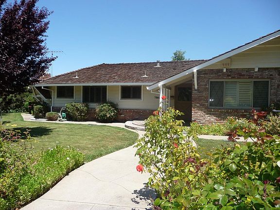 3rd image of 12850 Woodmont Dr
