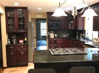 9 Elizabeth Ann Dr, Johnston, RI 02919