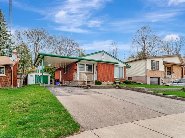 204 Clark Ave, Kitchener, ON N2C 1Y5