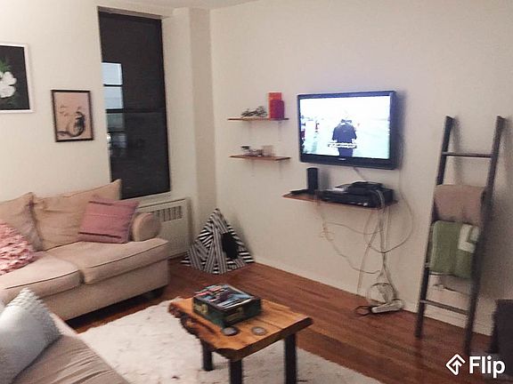 4th image of 284 Eastern Pkwy APT 6K