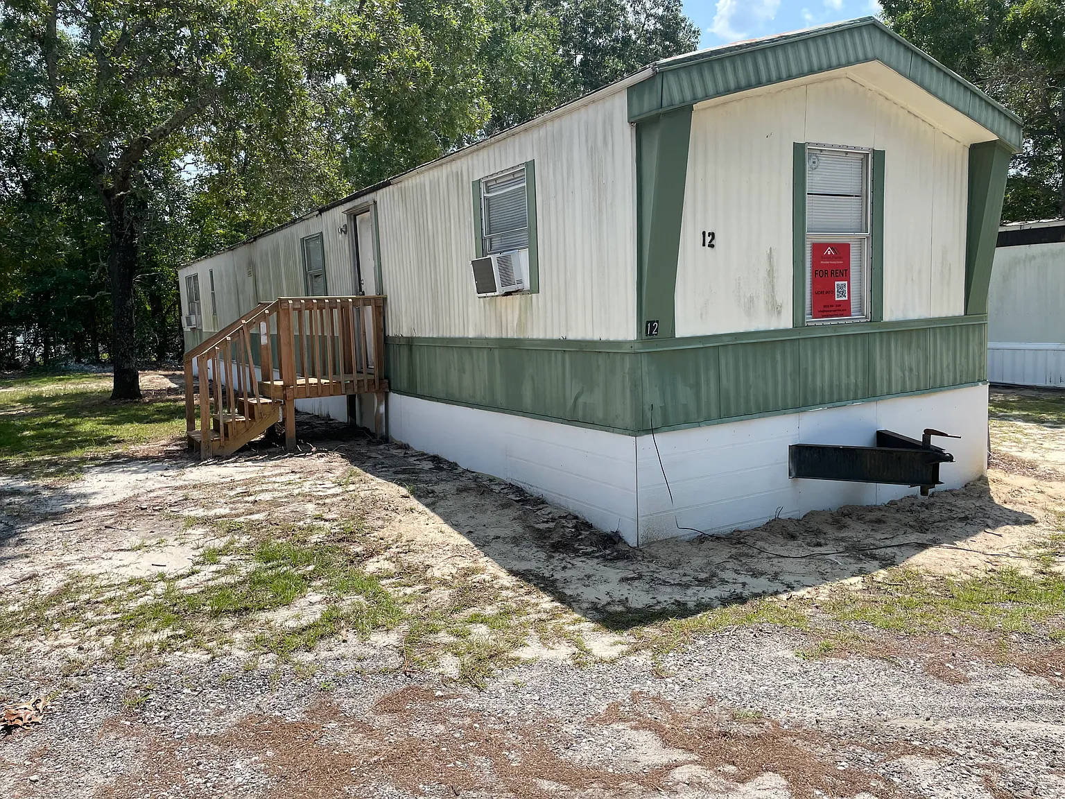 2 bed, $895 — Photo 1