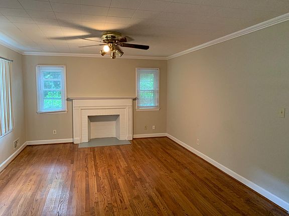 3rd image of 123 Oak Trl