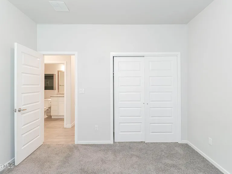 12832 Haxby St — Photo 22
