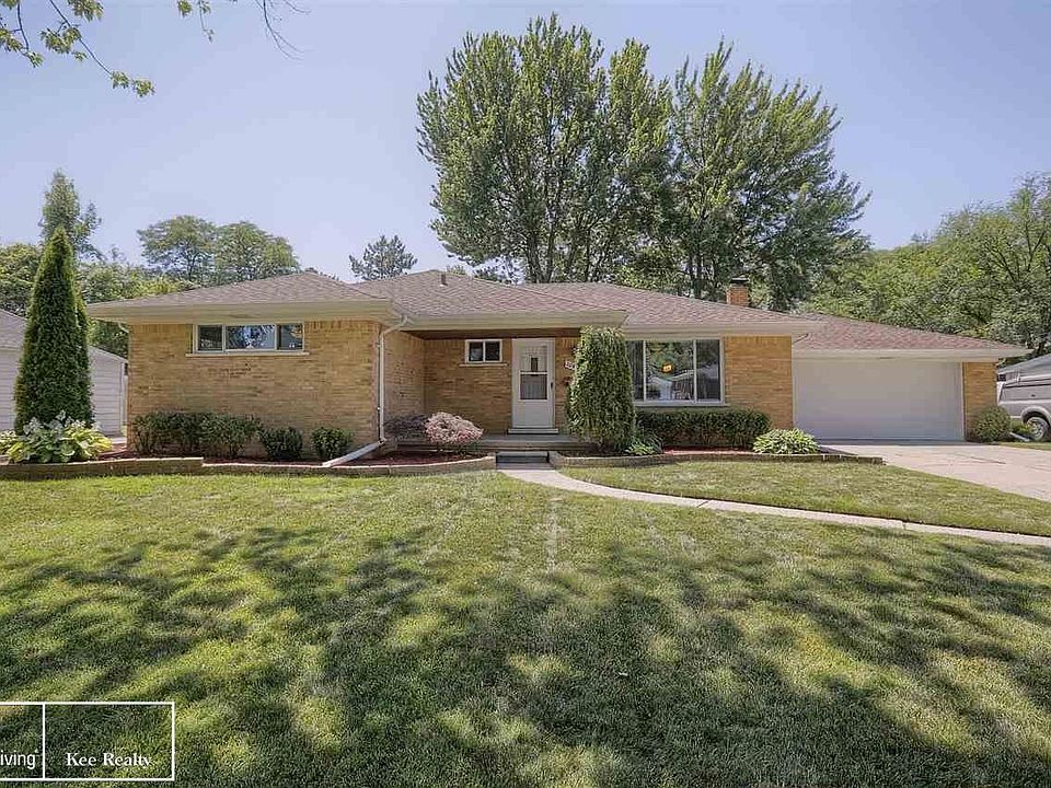 1st image of 20470 Anita St