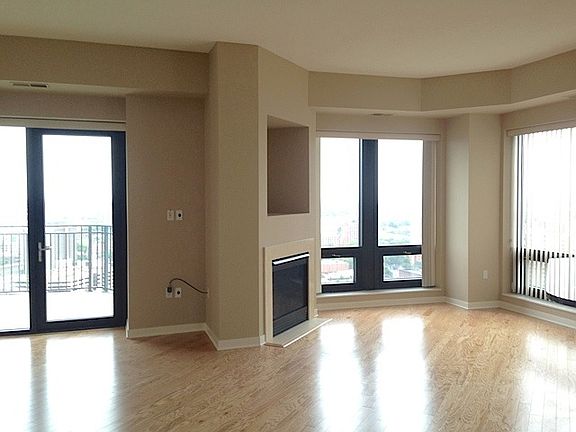 3rd image of 500 Grant St E #2411