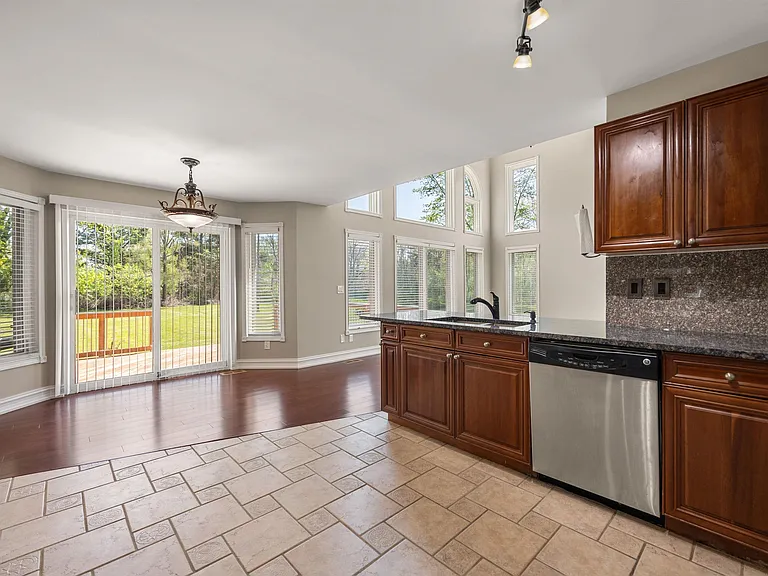 3129 Bendelow Rd — Photo 12
