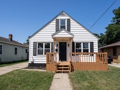 2512 Ashland AVENUE, Racine, WI, 53403