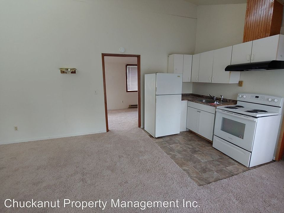 2nd image of 2513 Cedarwood Ave APT 1