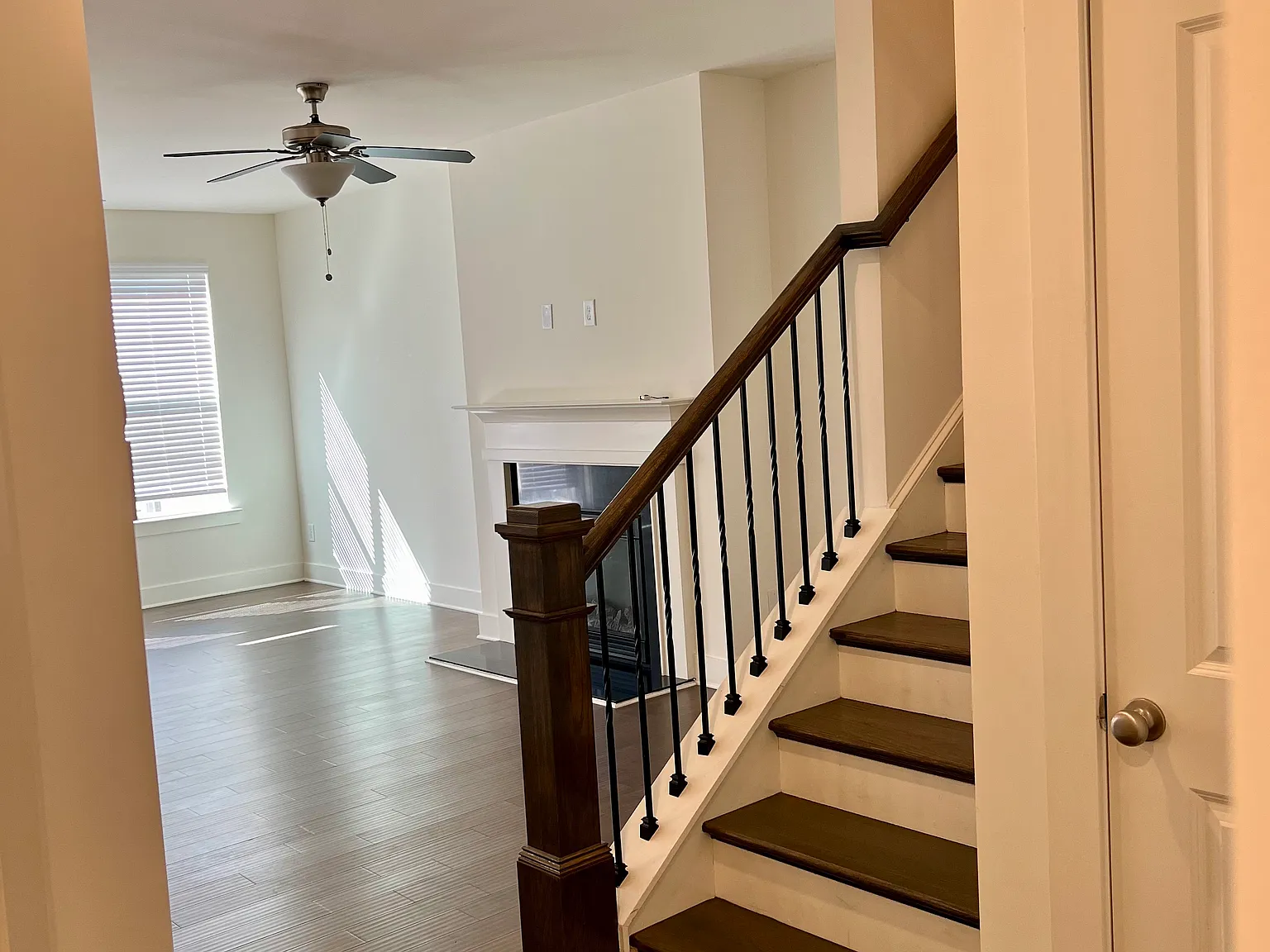 212 N Auburn Landing Pl — Photo 3