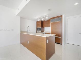 465 Brickell Ave APT 5606, Miami, FL 33131