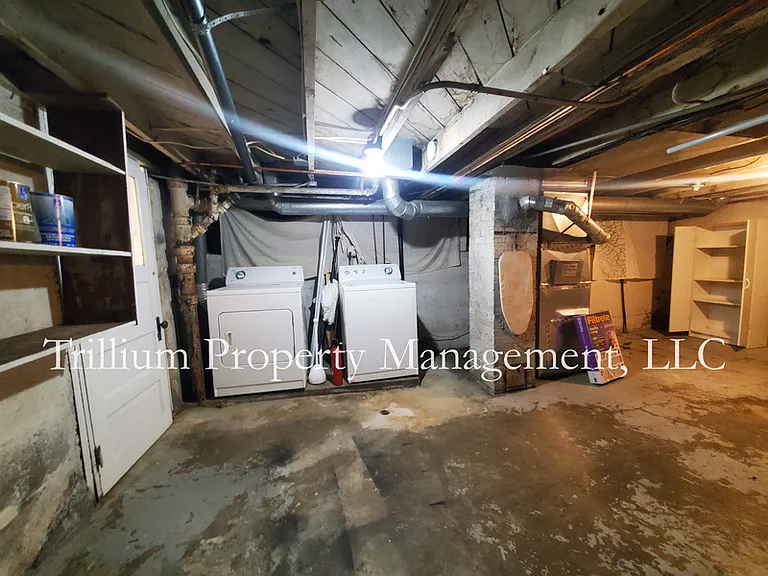 6425 N Curtis Ave — Photo 19