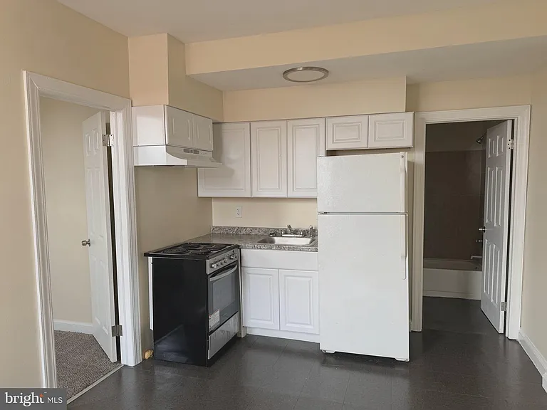 64 W Antietam St #12 — Photo 5