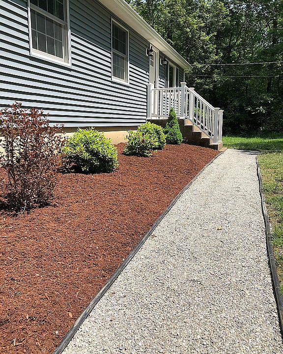 2nd image of 93 E Haddam Colchester Tpke