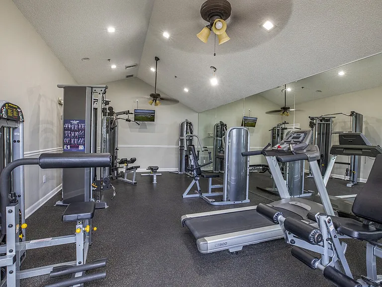 Reserve at Lakeland Apartment Homes — Photo 12
