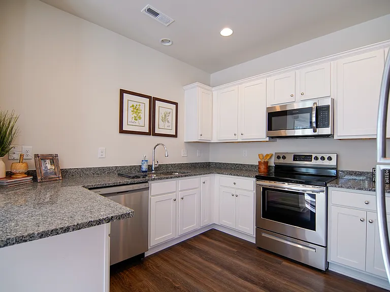 100 Ping Ct — Photo 31
