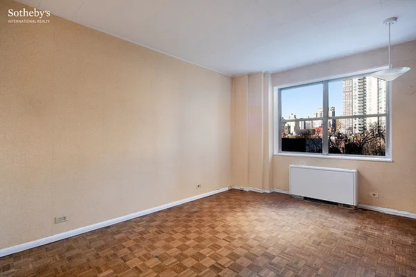 Sold by Sotheby's International Realty | media 19