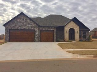 10816 NW 34th Cir, Yukon, OK 73099