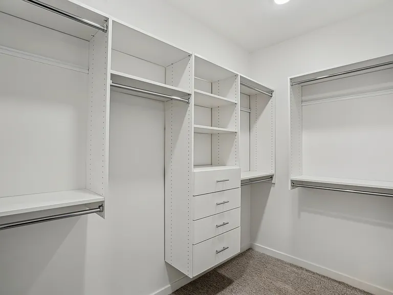 The Pullman Luxury Apartments — Photo 84