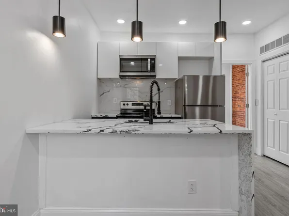2341 Nicholas St, Philadelphia, PA 19121
