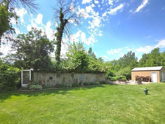 4th image of 2048 Westwood Dr