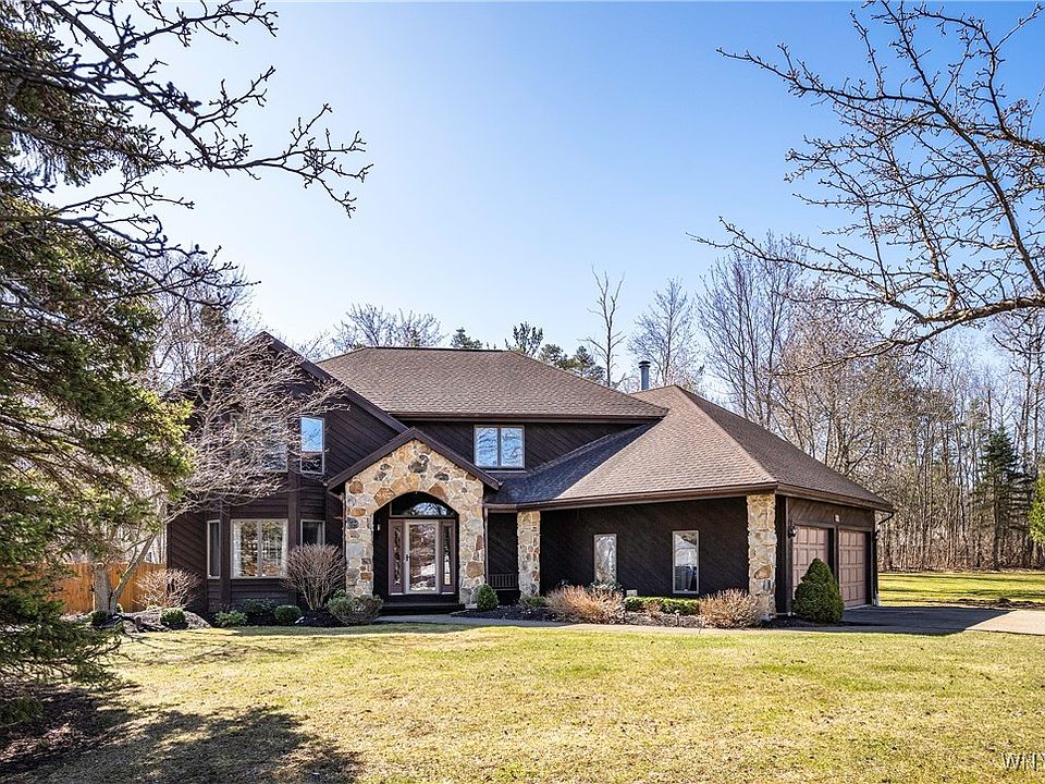 1st image of 4523 Winding Woods Ln