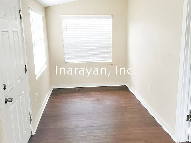 821 W Kaley Ave — Photo 3