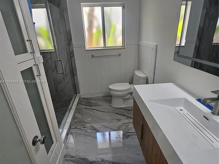 1070 N Shore Dr — Photo 6